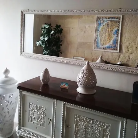 Otrantocasa *